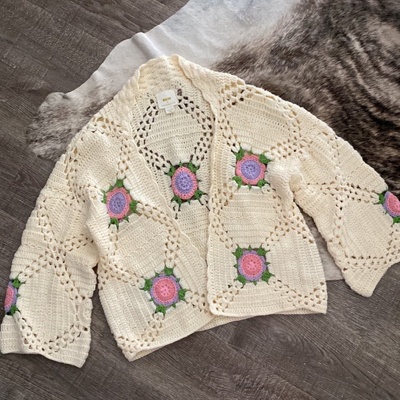 New Anthropologie Floral Crochet Cardigan - Picture 6 of 14